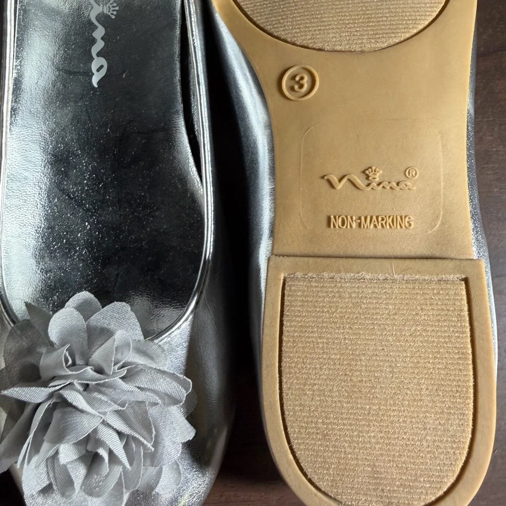 Nina Silver Glitter Girls Flats with Floral Detail - worn once
